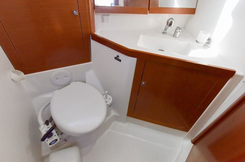 Palairos Velero Cabina 4  10  literas 10  invitados 13.71 m Número de anuncio: #27740 5