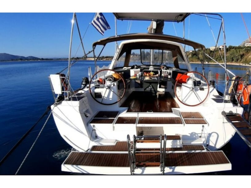 Palairos Velero Cabina 4  10  literas 10  invitados 13.71 m Número de anuncio: #27740