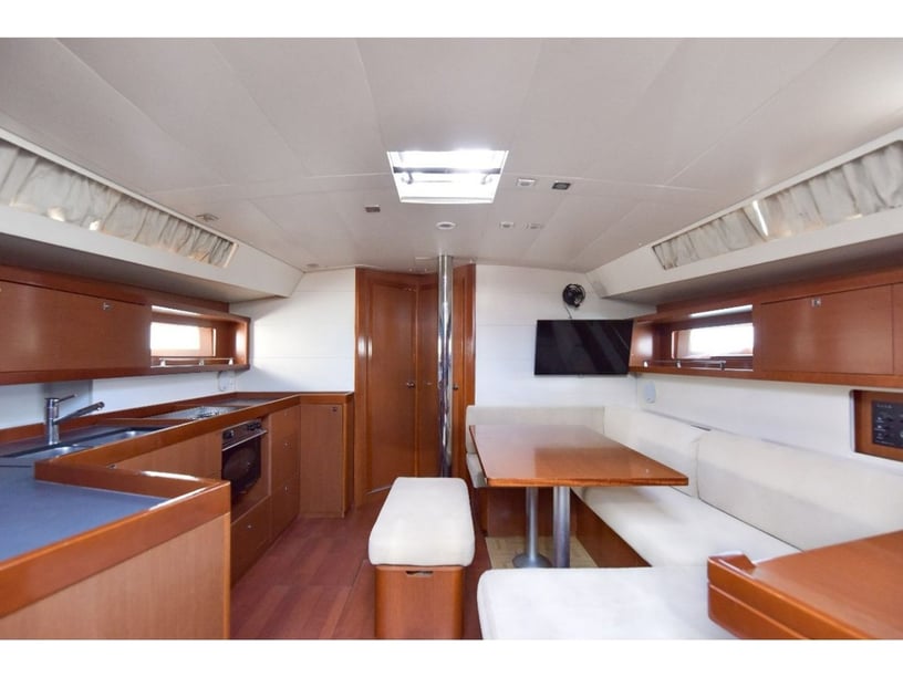 Palairos Velero Cabina 4  10  literas 10  invitados 13.71 m Número de anuncio: #27740 2