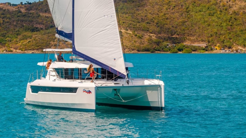 Road Town Catamaran Cabine 4  10  slaapplaatsen 10  gasten 13.9 m Lijstnummer: #27762 5