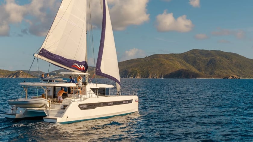 Road Town Catamaran Cabine 4  10  slaapplaatsen 10  gasten 13.9 m Lijstnummer: #27762 3