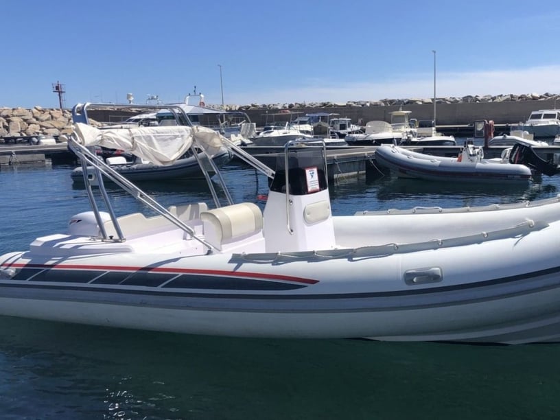 Siracusa  Motoscafo    5.7 m Numero dell'inserzione: #27820 5