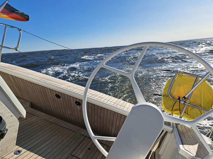 Göteborg Zeilboot Cabine 4  9  slaapplaatsen 9  gasten 14.24 m Lijstnummer: #27831