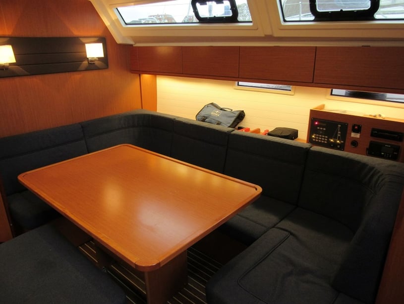 Stockholm - Saltsjöbaden Voilier Cabine 4  Couchettes 9  Invités 9  14.24 m Numéro de l'annonce: #27834 4