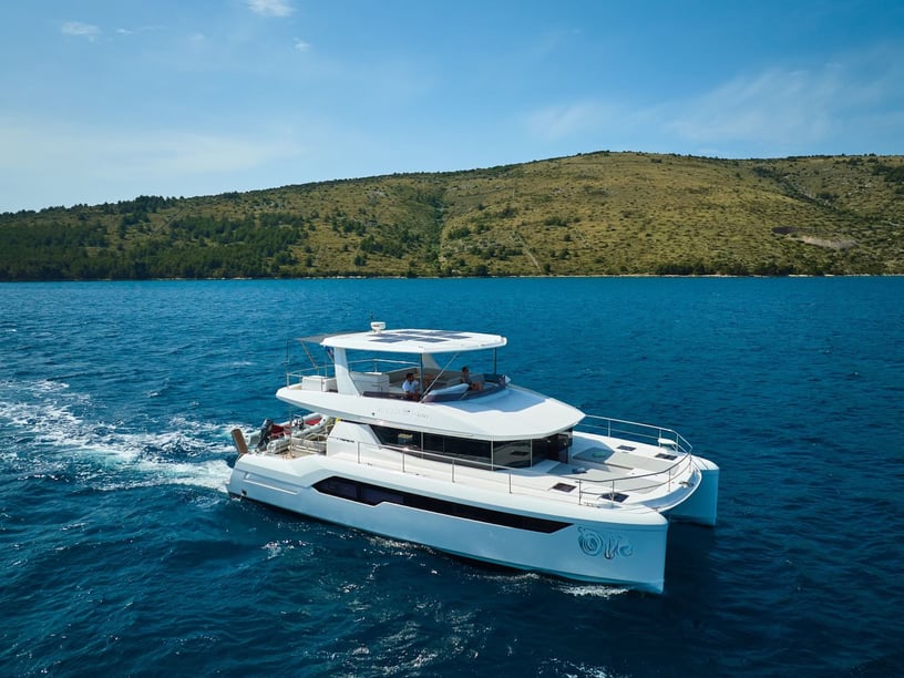 Seget Donji Catamaran 3 cabin 6 berths 6 guests 15.4 m Listing Number: #27842