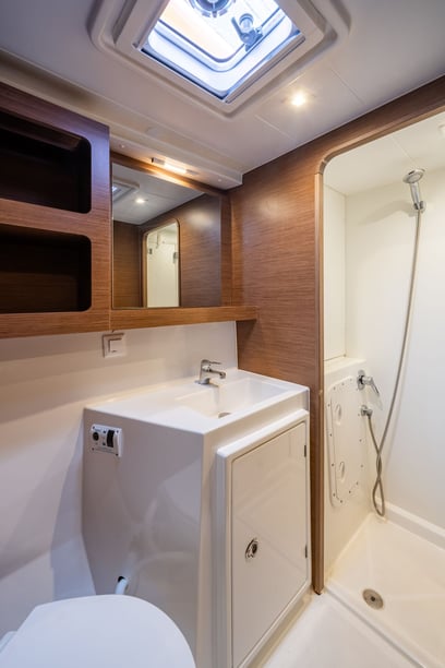 Nea Peramos - Attica Catamaran Cabine 6  12  slaapplaatsen 12  gasten 12.8 m Lijstnummer: #27844 5