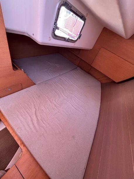 Palermo Velero Cabina 2  4  literas 4  invitados 9.67 m Número de anuncio: #27858 3