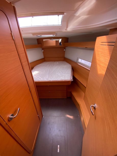 Procida Sailboat 4 cabin 10 berths 10 guests 13.24 m Listing Number: #27859 4