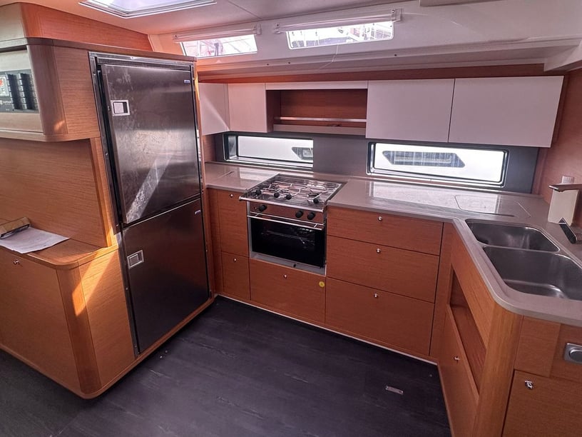 Palermo Sailboat 5 cabin 10 berths 10 guests 14.6 m Listing Number: #27861 2