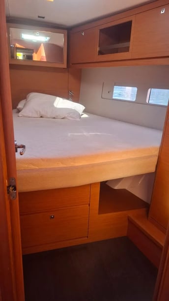 Procida Yelkenli 5 kabin Konaklama 13 kişi Seyir 13 kişi 16.35 m İlan No: #27862 3