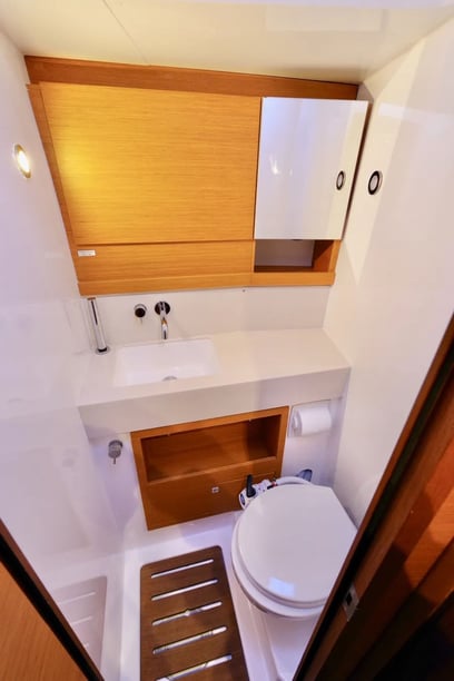 Procida Yelkenli 5 kabin Konaklama 13 kişi Seyir 13 kişi 16.35 m İlan No: #27862 4