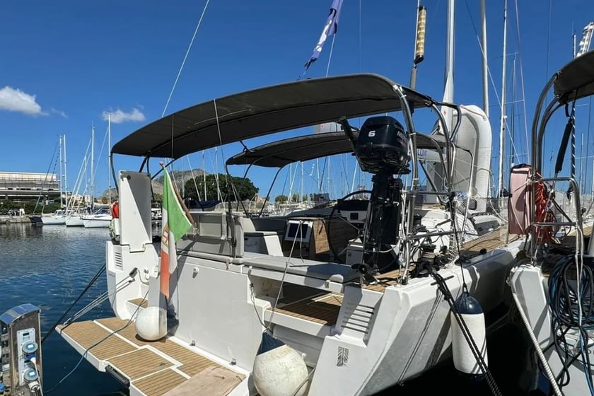 Palermo Barca a vela cabina 5  cuccette 11  11  ospiti 14.85 m Numero dell'inserzione: #27868