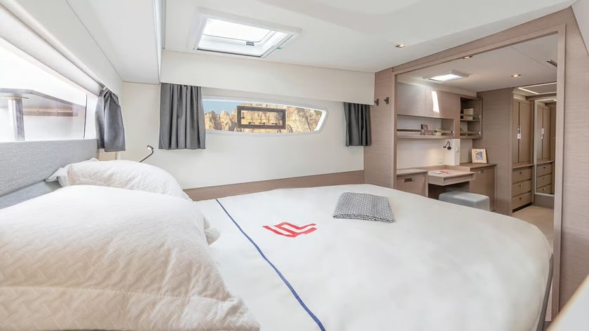 Procida Catamaran Cabine 6  12  slaapplaatsen 12  gasten 13.45 m Lijstnummer: #27869 5