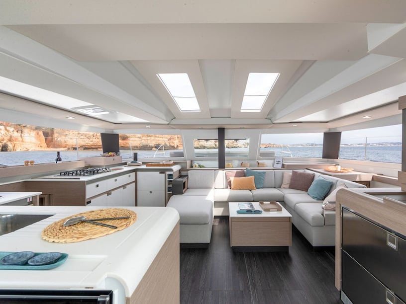 Procida Catamaran Cabine 6  12  slaapplaatsen 12  gasten 13.45 m Lijstnummer: #27869 2