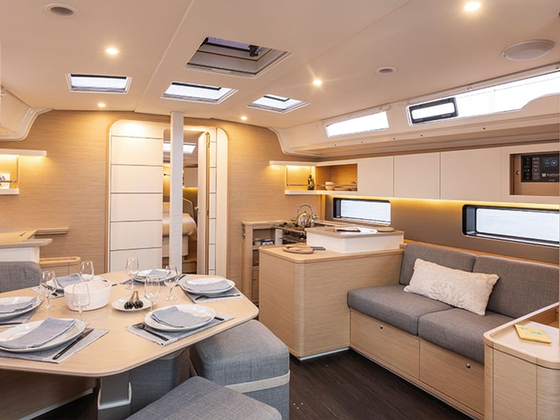 Palermo Sailboat 3 cabin 8 berths 8 guests 13.91 m Listing Number: #27871 2