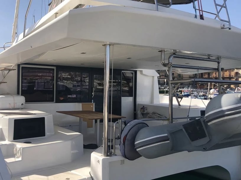 Palermo Catamaran Cabine 6  14  slaapplaatsen 14  gasten 14.6 m Lijstnummer: #27878