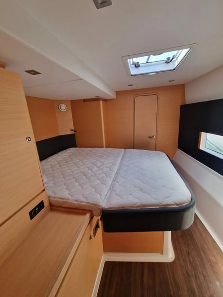 Palermo Catamaran Cabine 6  14  slaapplaatsen 14  gasten 14.6 m Lijstnummer: #27878 4