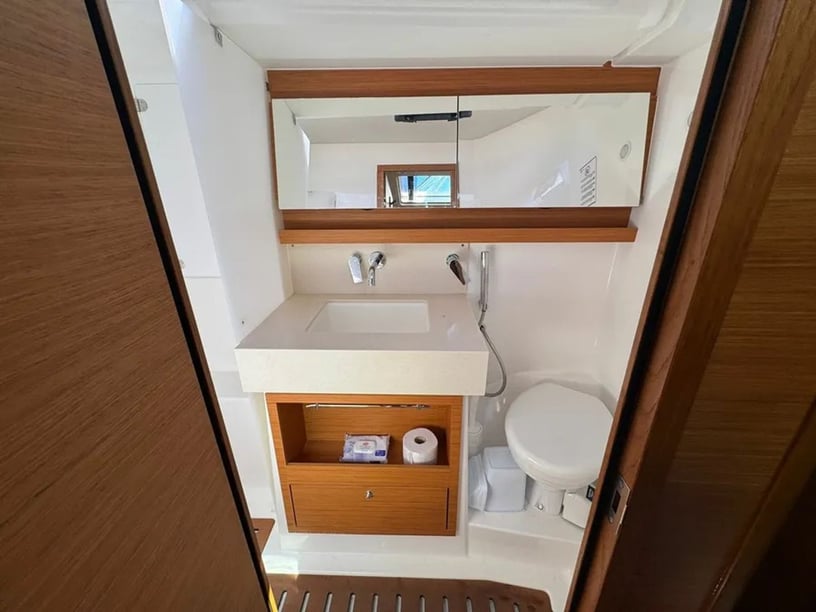 Procida Voilier Cabine 5  Couchettes 11  Invités 11  14.85 m Numéro de l'annonce: #27880 4