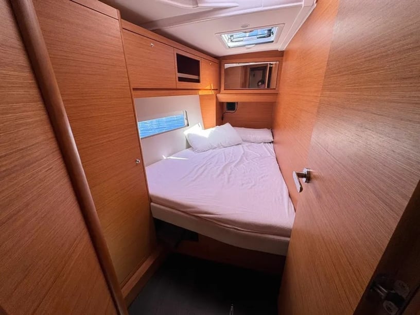 Procida Voilier Cabine 5  Couchettes 11  Invités 11  14.85 m Numéro de l'annonce: #27880 5