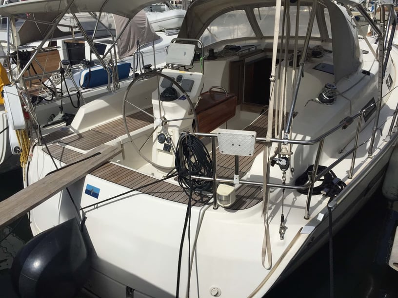 Palma de Mallorca Barca a vela cabina 3  cuccette 6  6  ospiti 11.3 m Numero dell'inserzione: #279 3