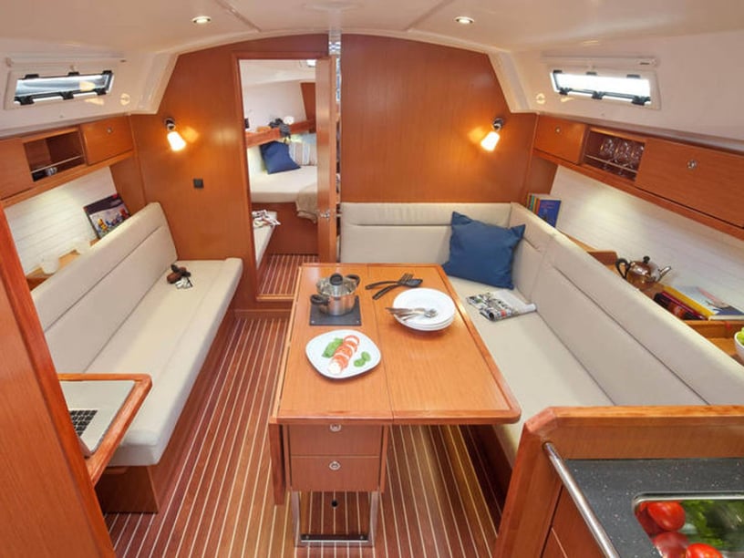 Palma de Mallorca Sailboat 3 cabin 6 berths 6 guests 11.3 m Listing Number: #279 2