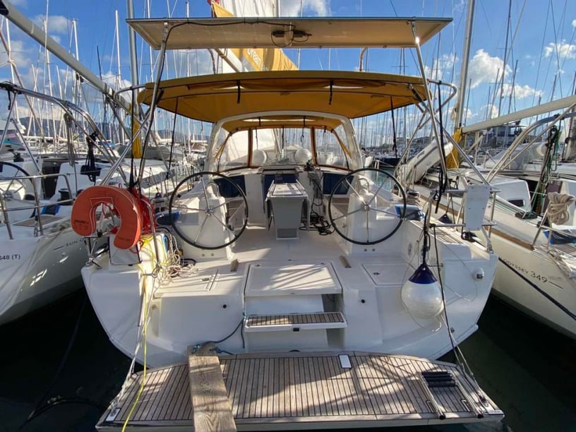 Nea Peramos - Attica Sailboat 3 cabin 8 berths 8 guests 12.43 m Listing Number: #27903