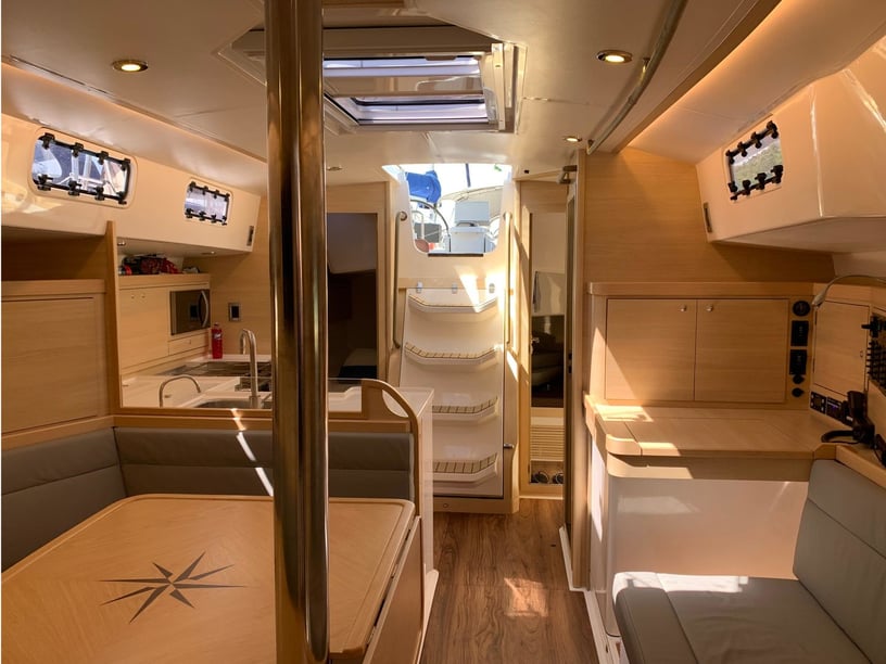 Paraty Sailboat 3 cabin 6 berths 6 guests 12.5 m Listing Number: #27907 2