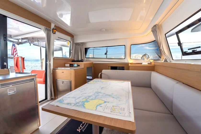 Papeete, Tahiti Catamaran Cabine 3  6  slaapplaatsen 6  gasten 11.33 m Lijstnummer: #27909 3