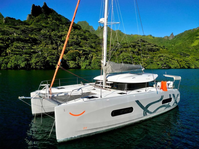 Papeete, Tahití Catamarán Cabina 3  6  literas 6  invitados 11.33 m Número de anuncio: #27909