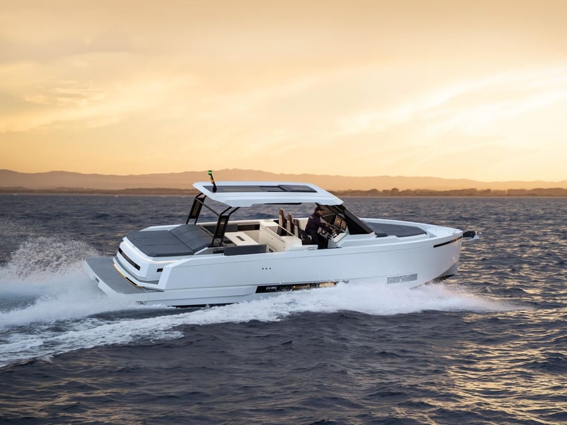 Seget Donji Motoscafo cabina 2  cuccette 4  12  ospiti 11.5 m Numero dell'inserzione: #27914