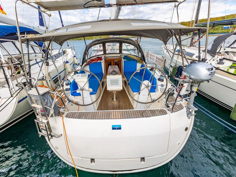 Punat Zeilboot Cabine 3  7  slaapplaatsen 7  gasten 11.3 m Lijstnummer: #27929