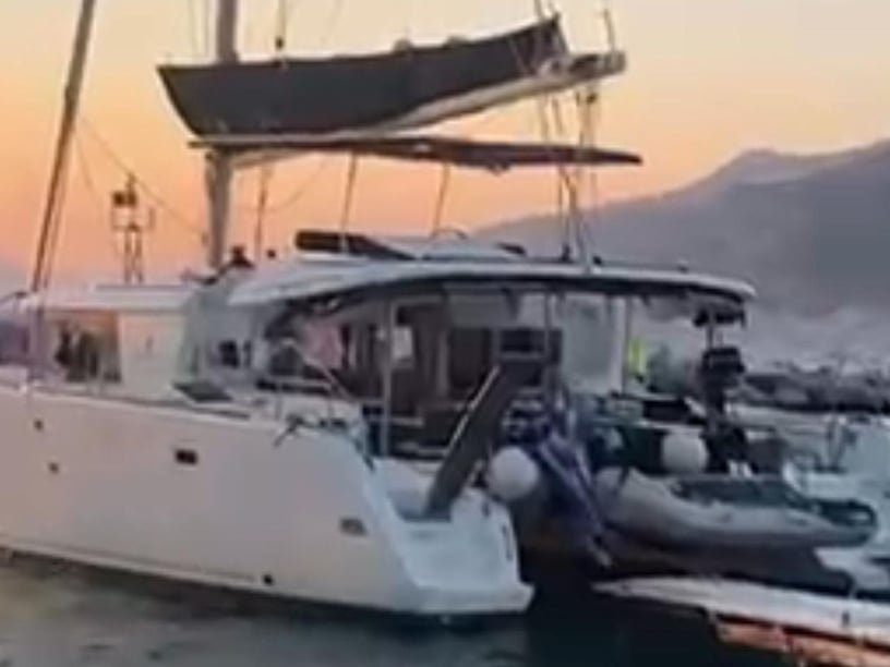 Sant Antoni de Portmany Catamaran 6 cabin 10 berths 12 guests 13.96 m Listing Number: #27932