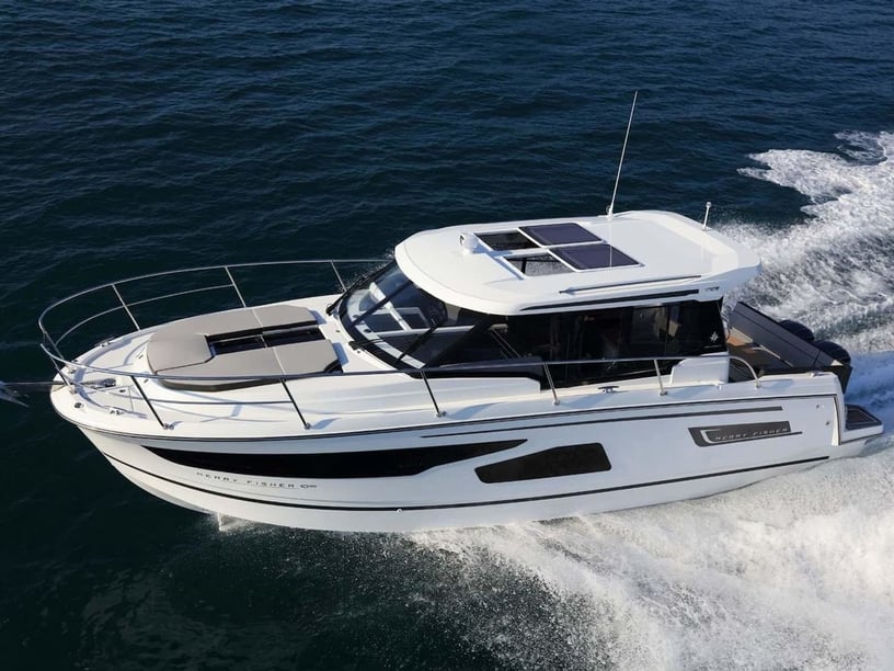 Kaštel Gomilica Sürat Teknesi 3 kabin Konaklama 8 kişi Seyir 8 kişi 10.5 m İlan No: #27938