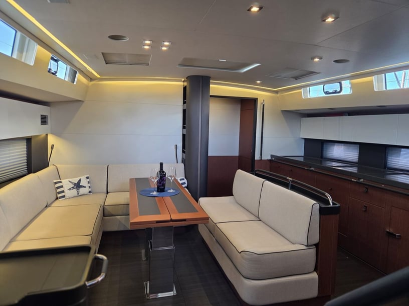 Kaštel Gomilica Segelboot 3 Kabine 6 Liegeplätze 8 Gäste 18.25 m Nummer des Inserats: #27941 2