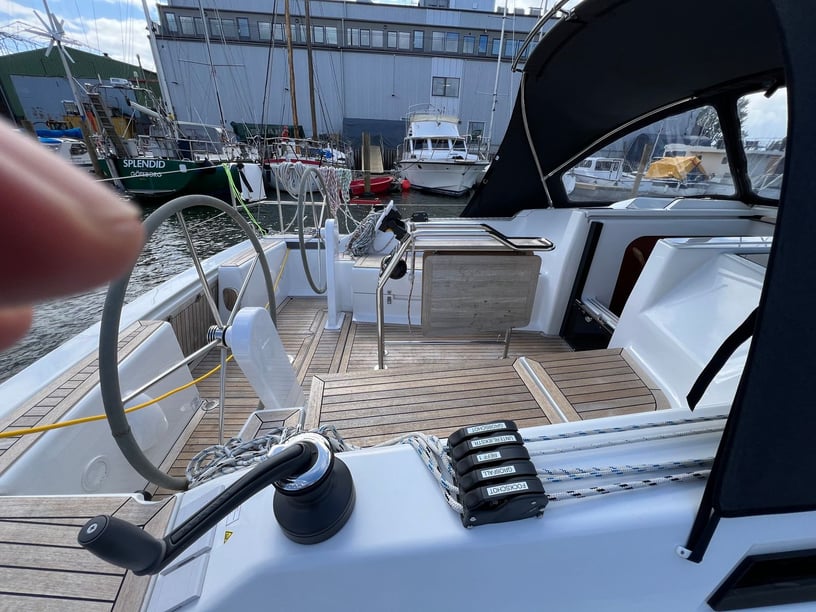 Stockholm - Saltsjöbaden Yelkenli 3 kabin Konaklama 6 kişi Seyir 6 kişi 10.4 m İlan No: #27955 2