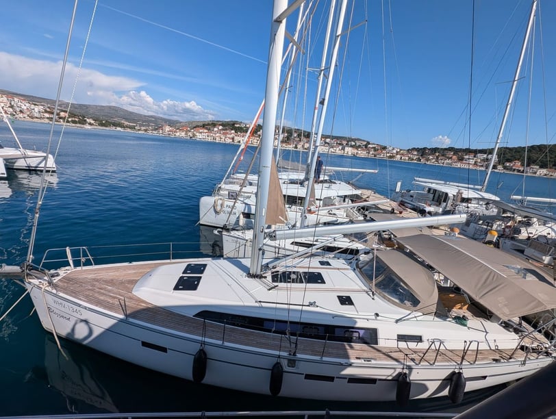 Rogoznica Zeilboot Cabine 4  8  slaapplaatsen 8  gasten 14.52 m Lijstnummer: #27961 5