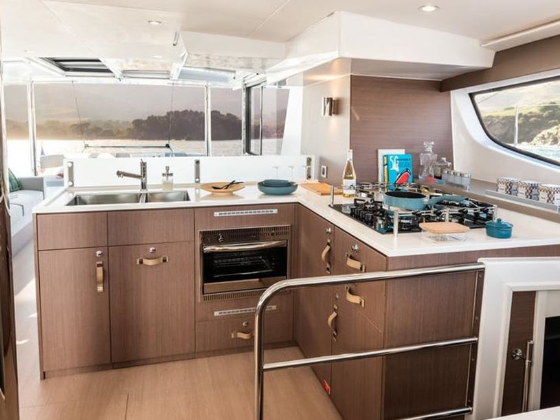 Saint-Mandrier-sur-Mer Katamaran 5 kabin Konaklama 9 kişi Seyir 9 kişi 14.28 m İlan No: #27962 4