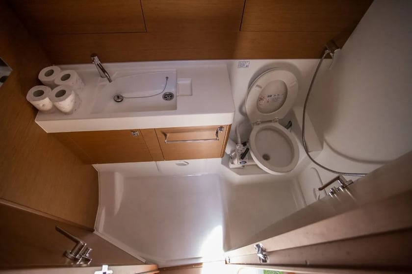 Seget Donji Voilier Cabine 6  Couchettes 12  Invités 12  15.75 m Numéro de l'annonce: #27964 5