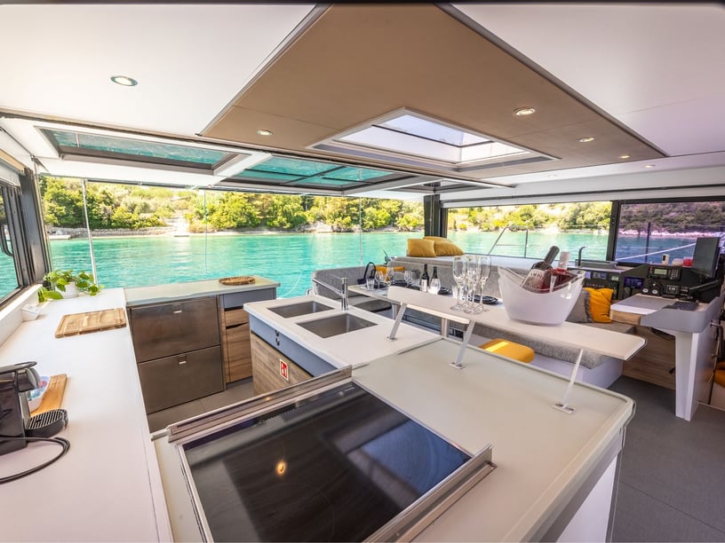 Lefkada Catamaran Cabine 4  8  slaapplaatsen 12  gasten 16.25 m Lijstnummer: #27970 2
