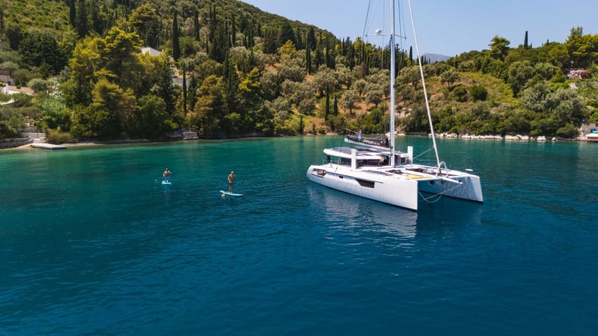 Lefkada Catamaran Cabine 4  8  slaapplaatsen 12  gasten 16.25 m Lijstnummer: #27970 3