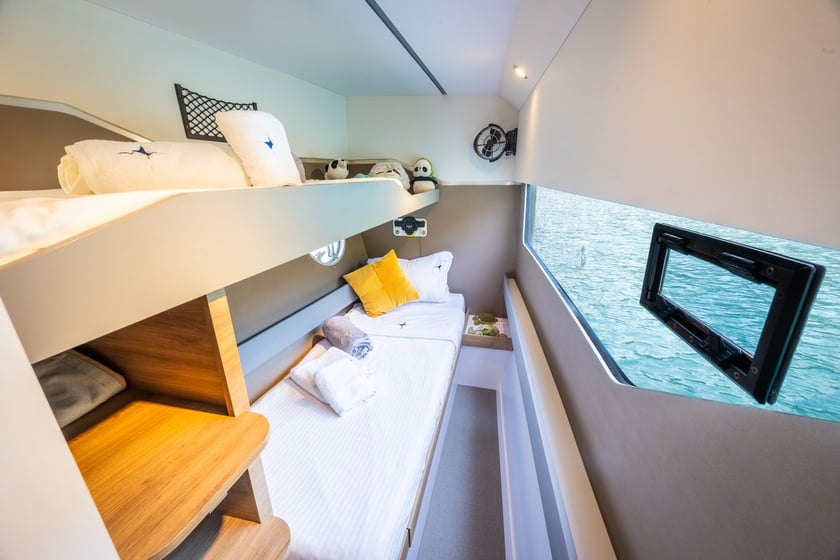 Lefkada Catamaran Cabine 4  8  slaapplaatsen 12  gasten 16.25 m Lijstnummer: #27970 5