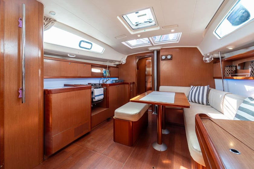 Kavala Barca a vela cabina 4  cuccette 8  10  ospiti 12.75 m Numero dell'inserzione: #27976 3