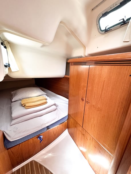 Tivat Yelkenli 3 kabin Konaklama 6 kişi Seyir 7 kişi 12.2 m İlan No: #27980 5