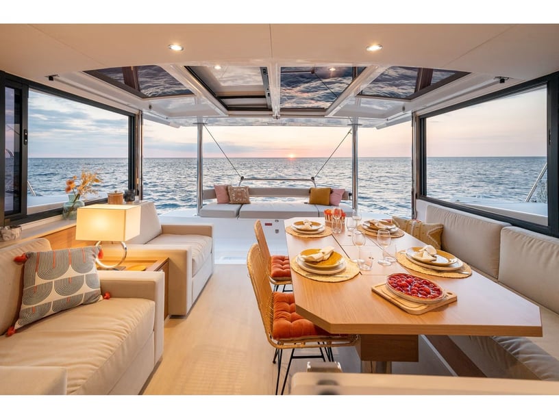 Tourlos Katamaran 6 Kabine 10 Liegeplätze 10 Gäste 13.75 m Nummer des Inserats: #27982 2