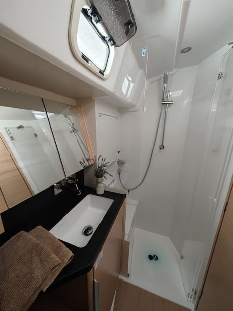 Pomer Barca a vela cabina 4  cuccette 10  10  ospiti 14.6 m Numero dell'inserzione: #27987 3