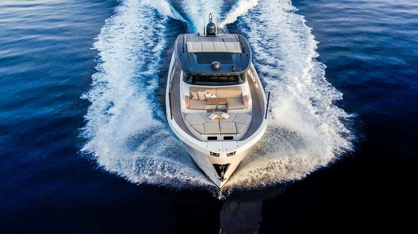 Punat Motor Yacht 3 cabin 6 berths 6 guests 22.82 m Listing Number: #27995 4