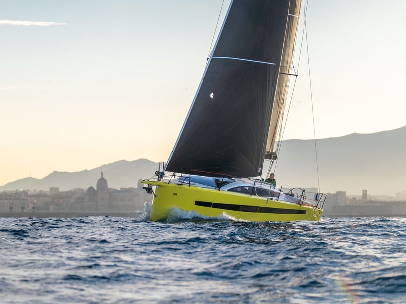 La Trinité-sur-Mer Sailboat 2 cabin 4 berths 4 guests 10.8 m Listing Number: #28009 3