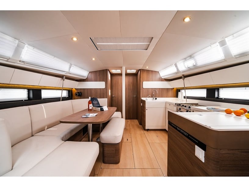 Nea Peramos - Attica Barca a vela cabina 4  cuccette 10  10  ospiti 14.28 m Numero dell'inserzione: #28025 2