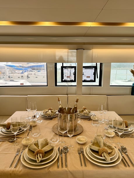 Palairos Catamaran Cabine 6  Couchettes 12  Invités 12  15.35 m Numéro de l'annonce: #28026 3