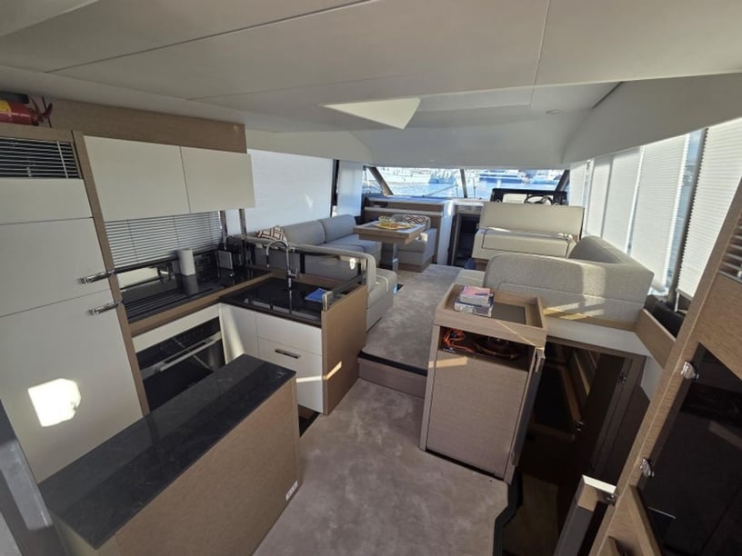 Sebenico Yacht a motore cabina 3  cuccette 7  7  ospiti 16.11 m Numero dell'inserzione: #28029 2